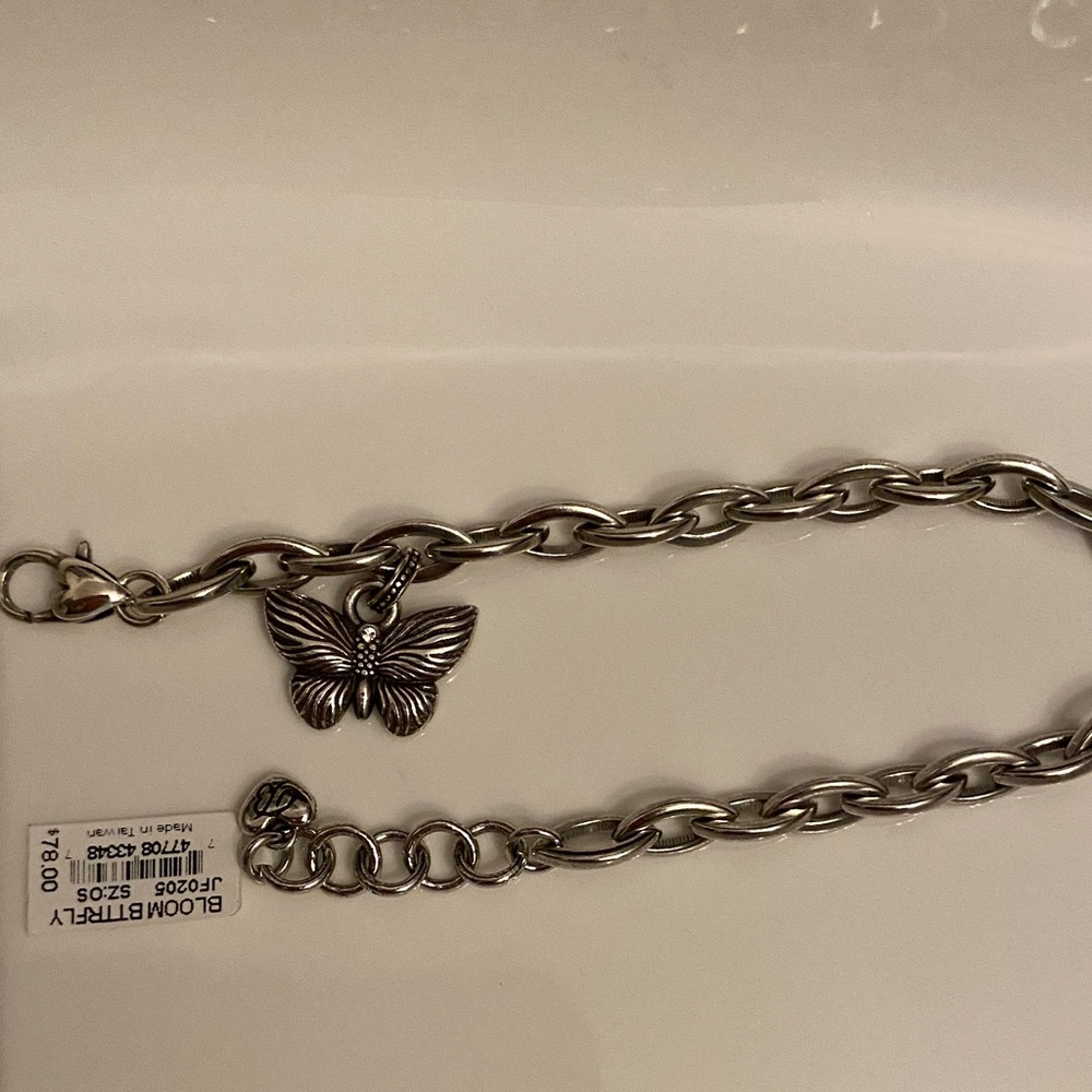 SAlE half off ! Brighton Silver EverBloom Butterfly link chain Bracelet reg $78 - Picture 3 of 3